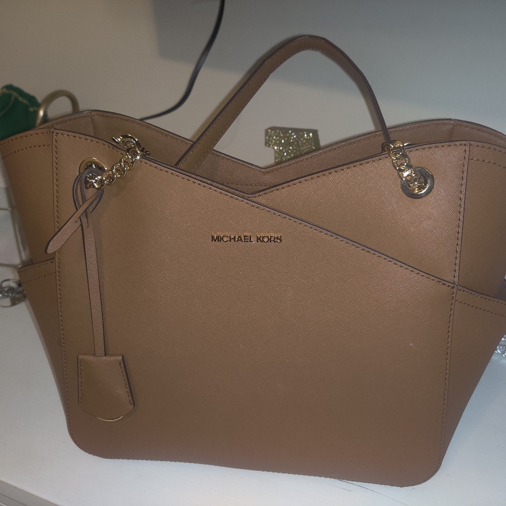 Michael Kors purse